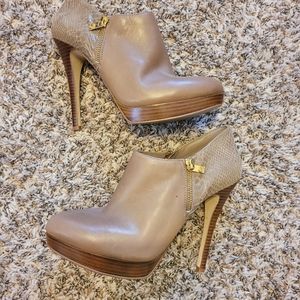 Micheal kors tan snakeskin stilettos